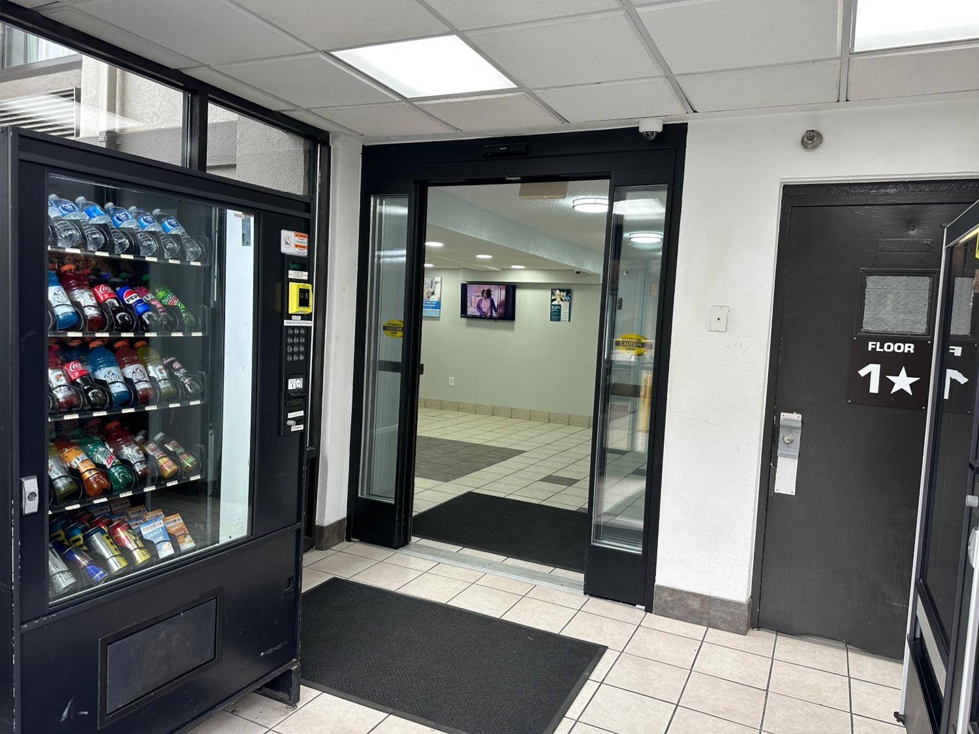 Motel 6-Springfield, Dc - Washington Southwest Экстерьер фото
